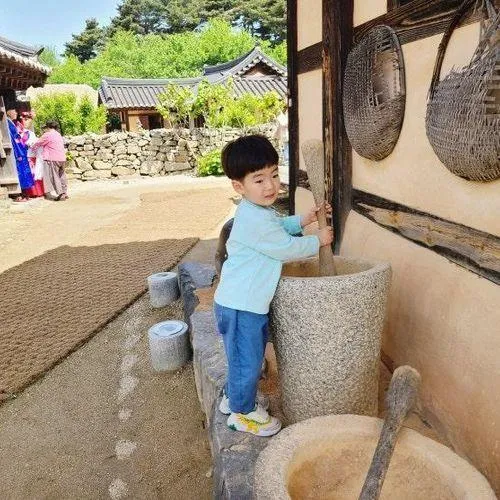 아산 외암민속마을 산책하기 좋고 킥보드 반입 가능해요