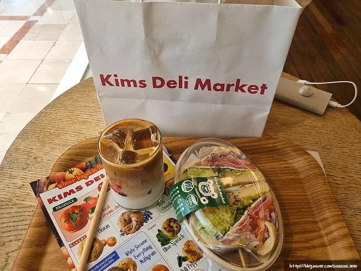 킴스델리마켓 롯데백화점 잠실점,쌀베이글 전문,카페라떼...