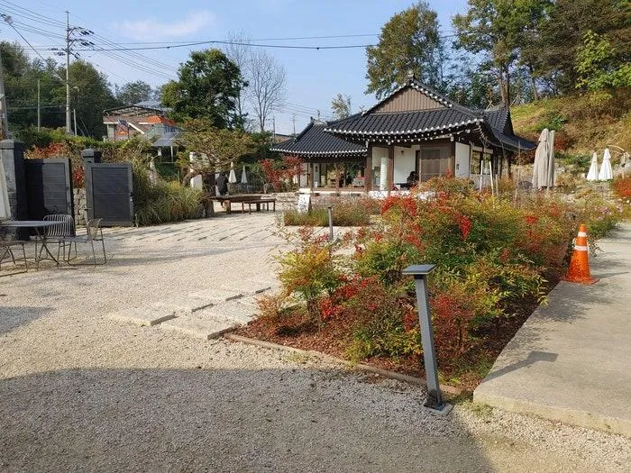평택 조용하고 예쁜 한옥카페 추천 사리당