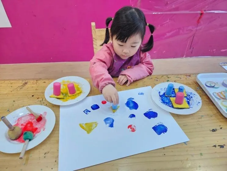 아트앤하트 송천에코시티점 / 아이가 즐거워하는 토들러반(4... 