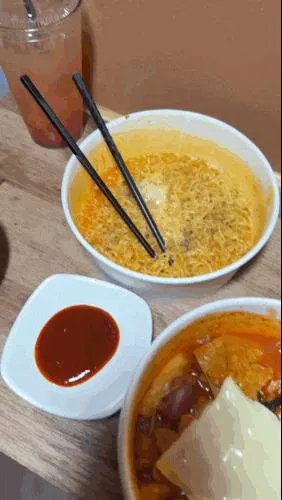잠실 만화카페 카툰플러스 잠실점 / 한강라면 무제한 토핑... 