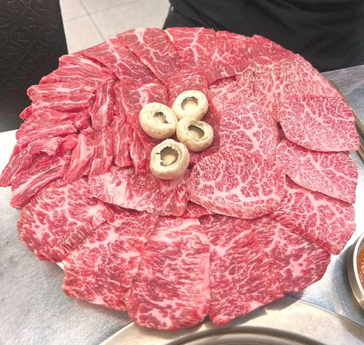 서울 마장동 먹자골목타운 '용문집 본점' 한우 육우 소고기... 