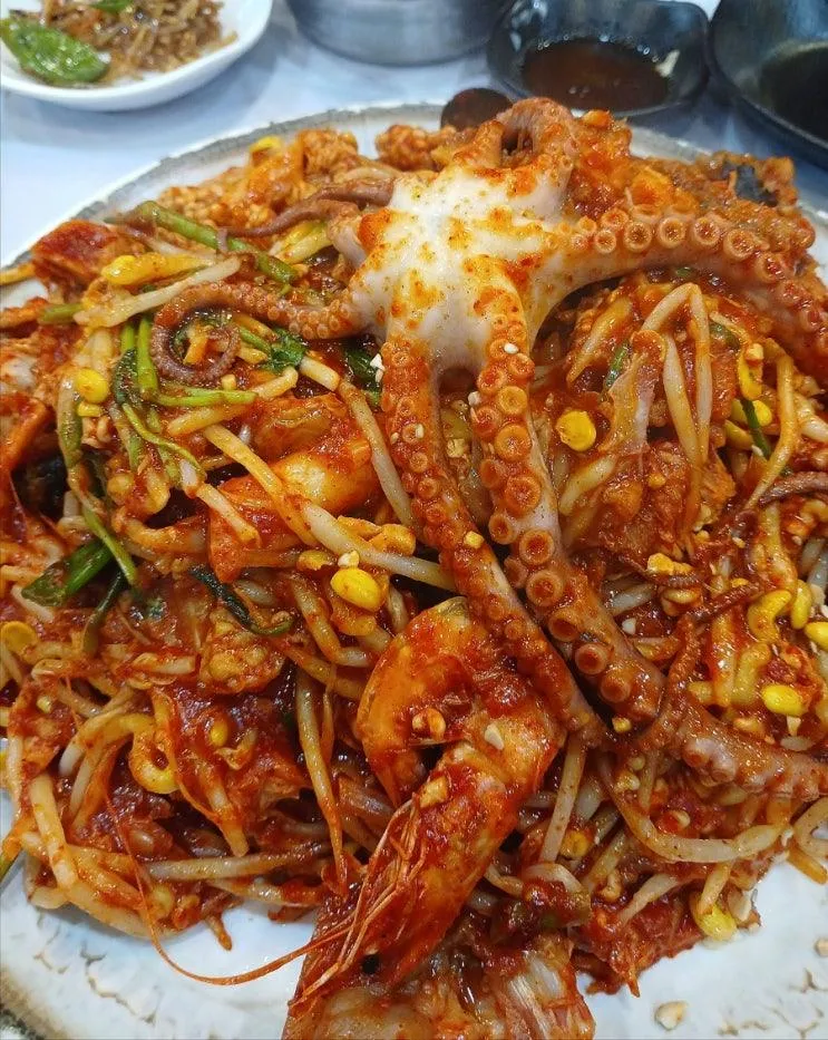 수원아구찜 30년전통을 자랑하는 김경자소문난대구왕뽈찜 본점