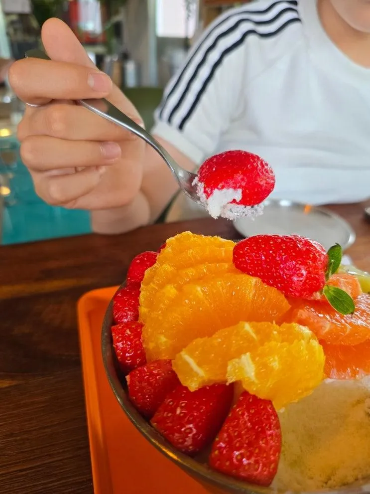 청주 빙수 맛집 우유빙수 생과일빙수 맛있는 굴다리다방HIP 아이들 세상
