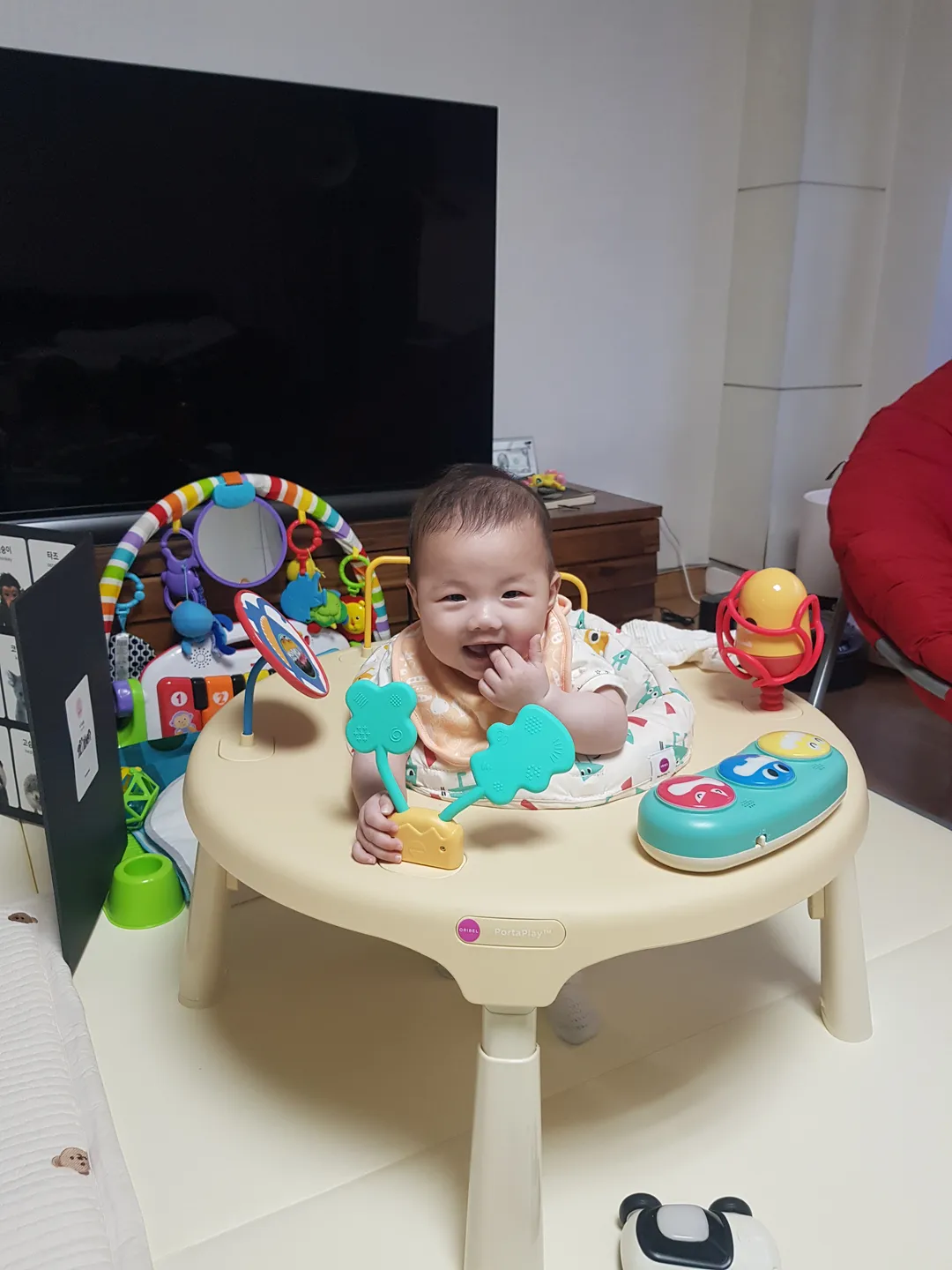 https://image.mom-mom.net/eyJidWNrZXQiOiJtb21tb20tbW9tc3RvdWNoIiwia2V5IjoiZGVmYXVsdC82MGNiNGJjNjI2NDVjY2RhZThjMjNlMTEiLCJlZGl0cyI6eyJyZXNpemUiOnsid2lkdGgiOjEwODAsIndpdGhvdXRFbmxhcmdlbWVudCI6dHJ1ZX19fQ==