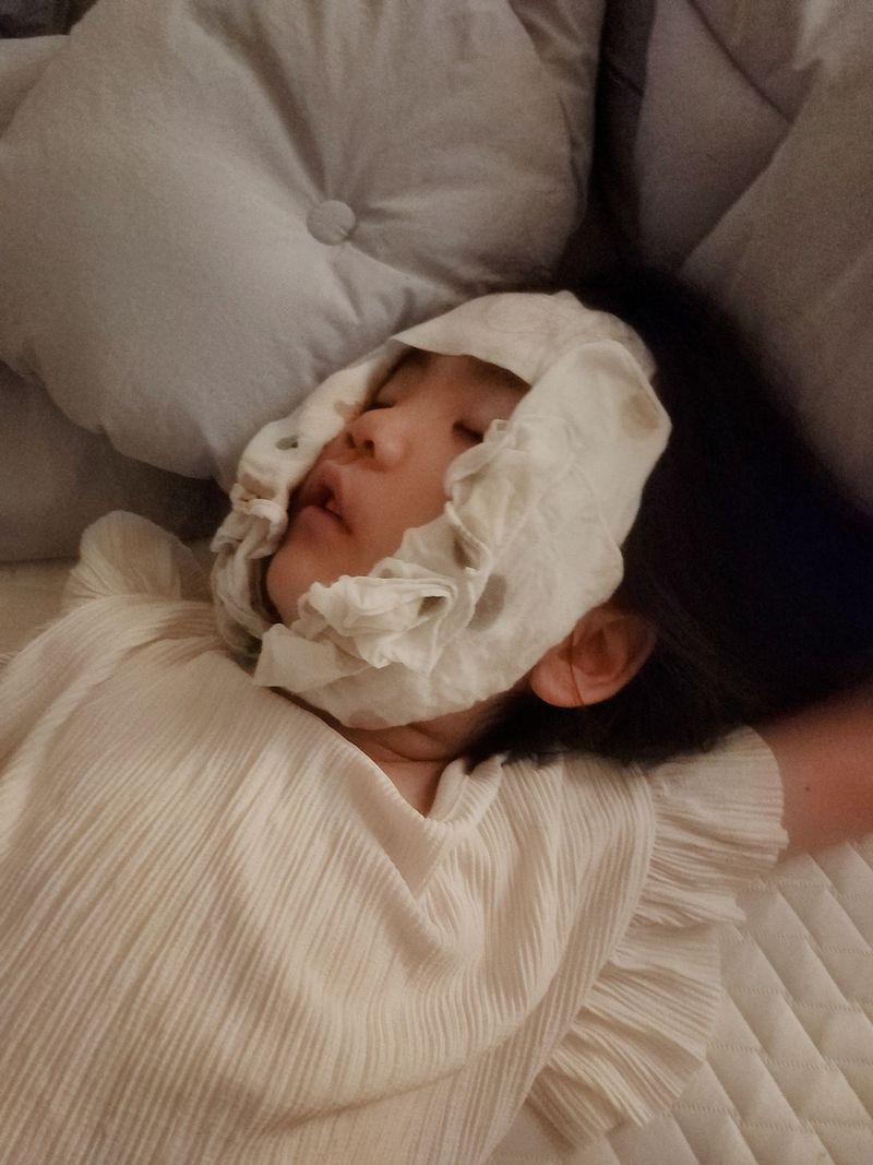 아이 열이 팔팔 끓을 때 feat 미온수 마사지