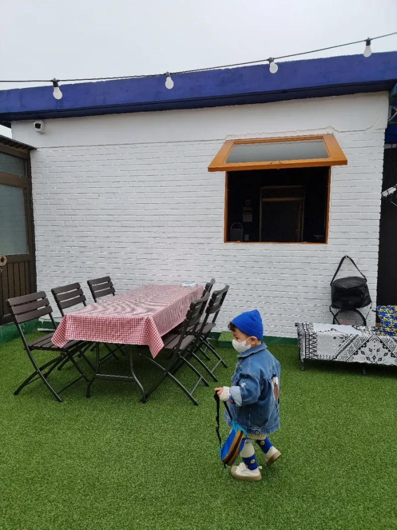 Camp Lounge photo 7