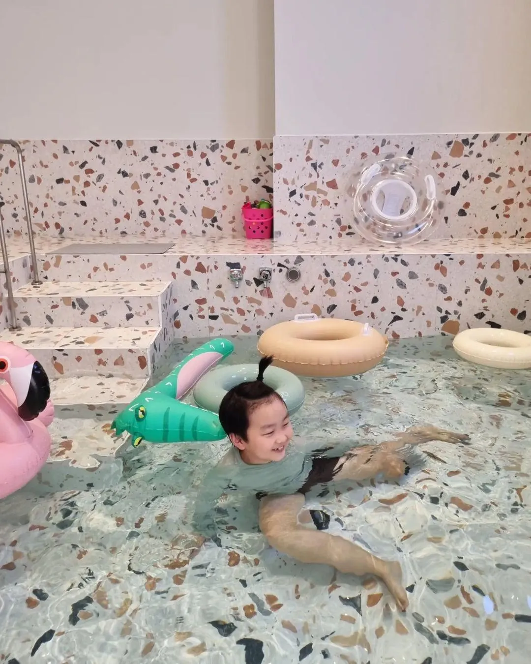 루밍워터파티룸 워터룸