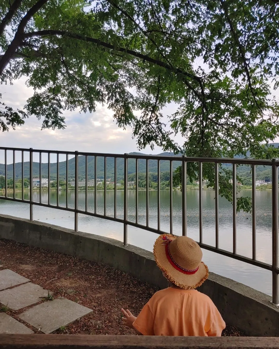 Yongdam Reservoir Trail photo 6