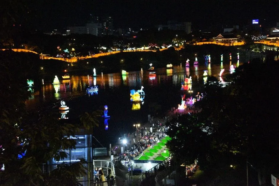 <祭り> 晋州南江流灯祭り (26/10/03 ~ 26/10/18) 写真 6