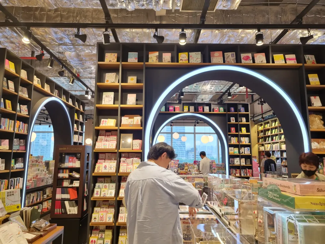 Arc N Book Lotte World Mall Branch photo 9