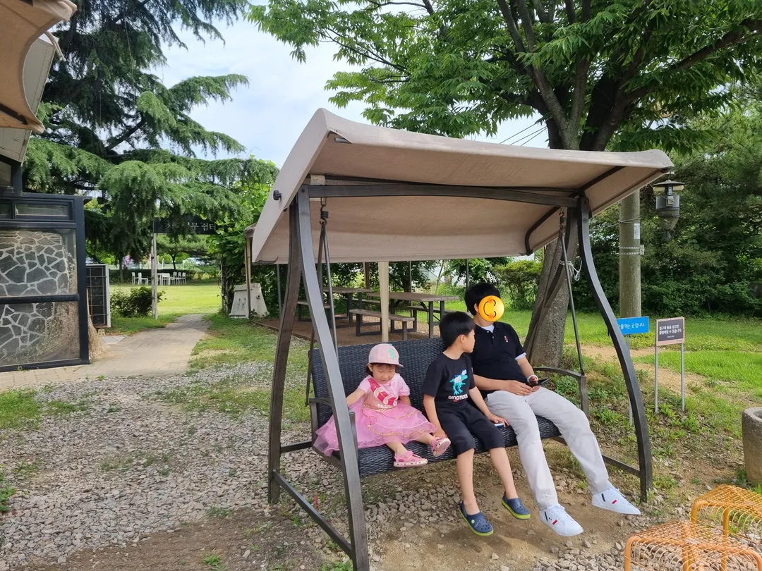 라노비아 자동차카페