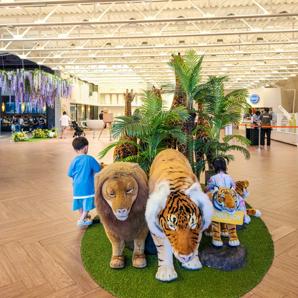 Jurassic Theme Park Daegu Shinsegae Branch photo 8