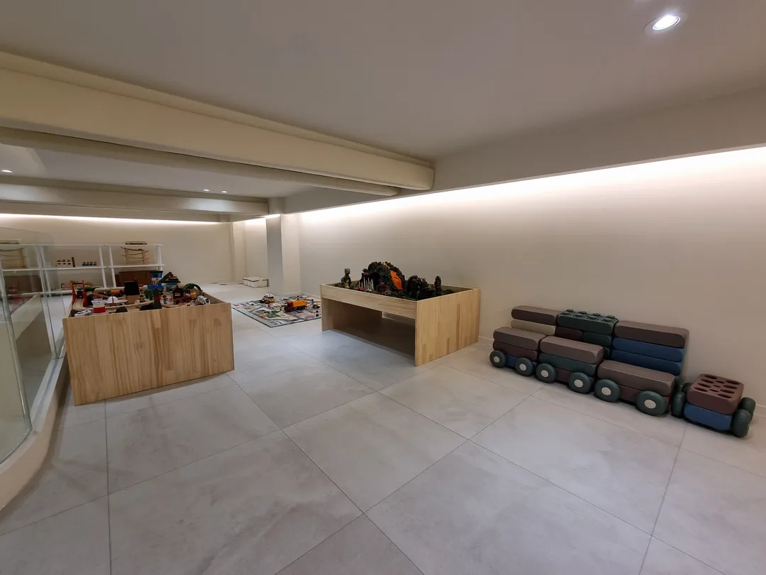 Lilypool Kids Pool Water Room Party Room photo 15
