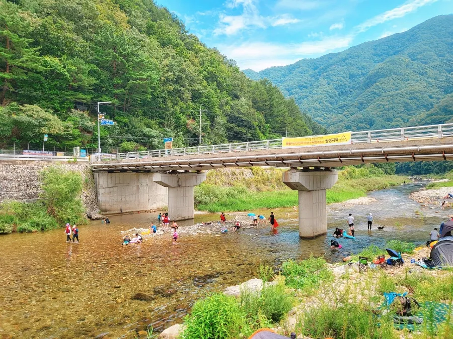 항아리바위 계곡