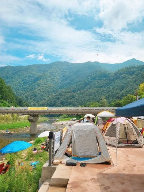 항아리바위 계곡