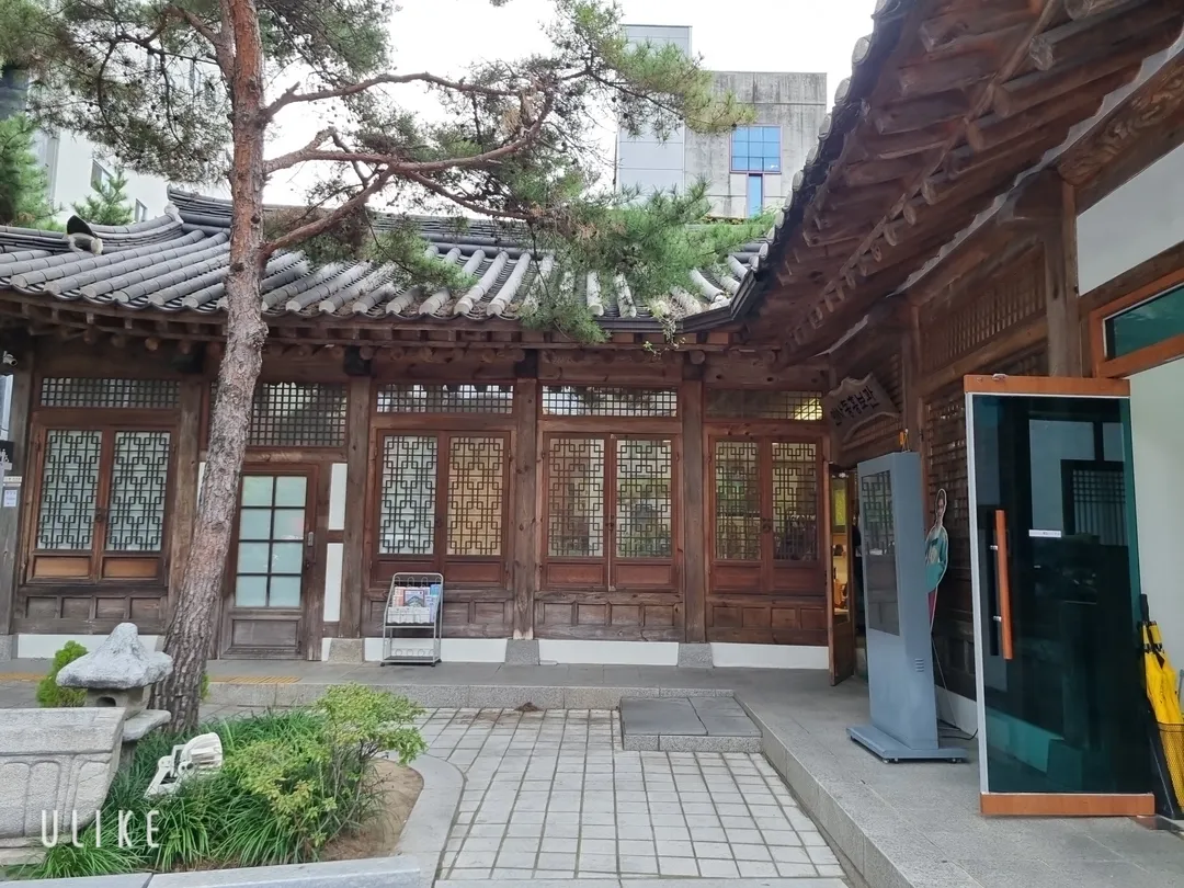 Insadong Promotion Center photo 21