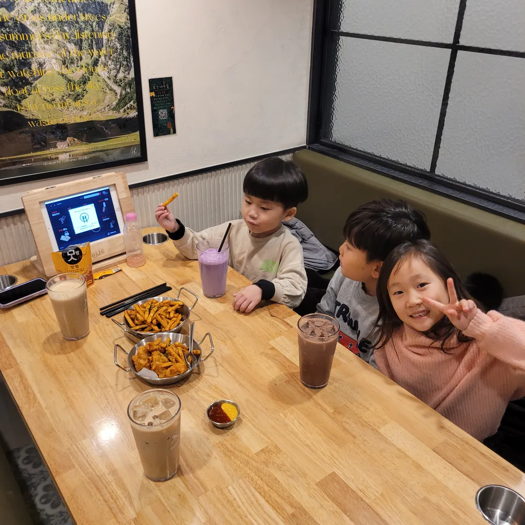 더홀릭보드게임카페 안산중앙역점 사진 6