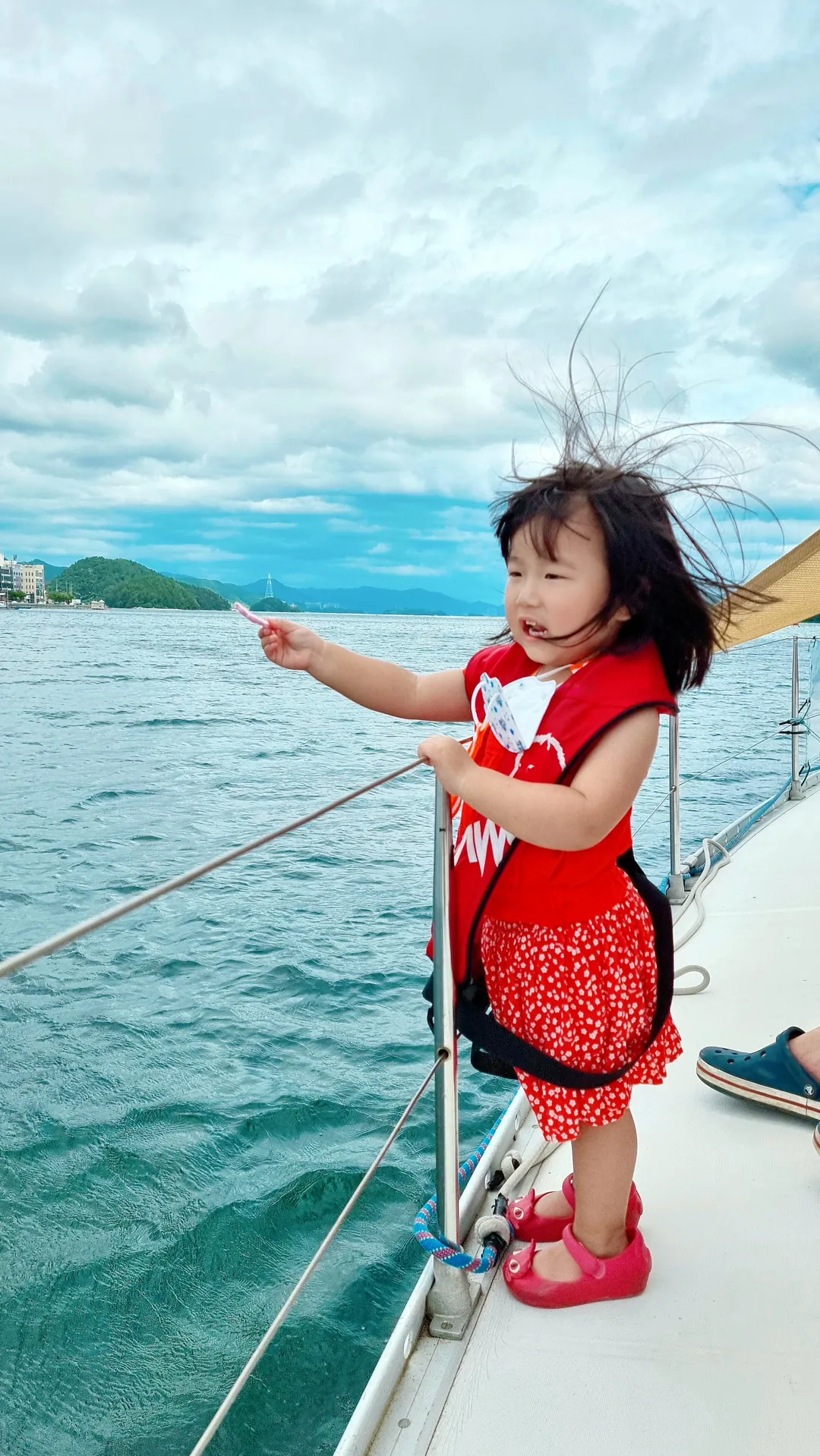 Pangpang Manwon Yacht Tour photo 6