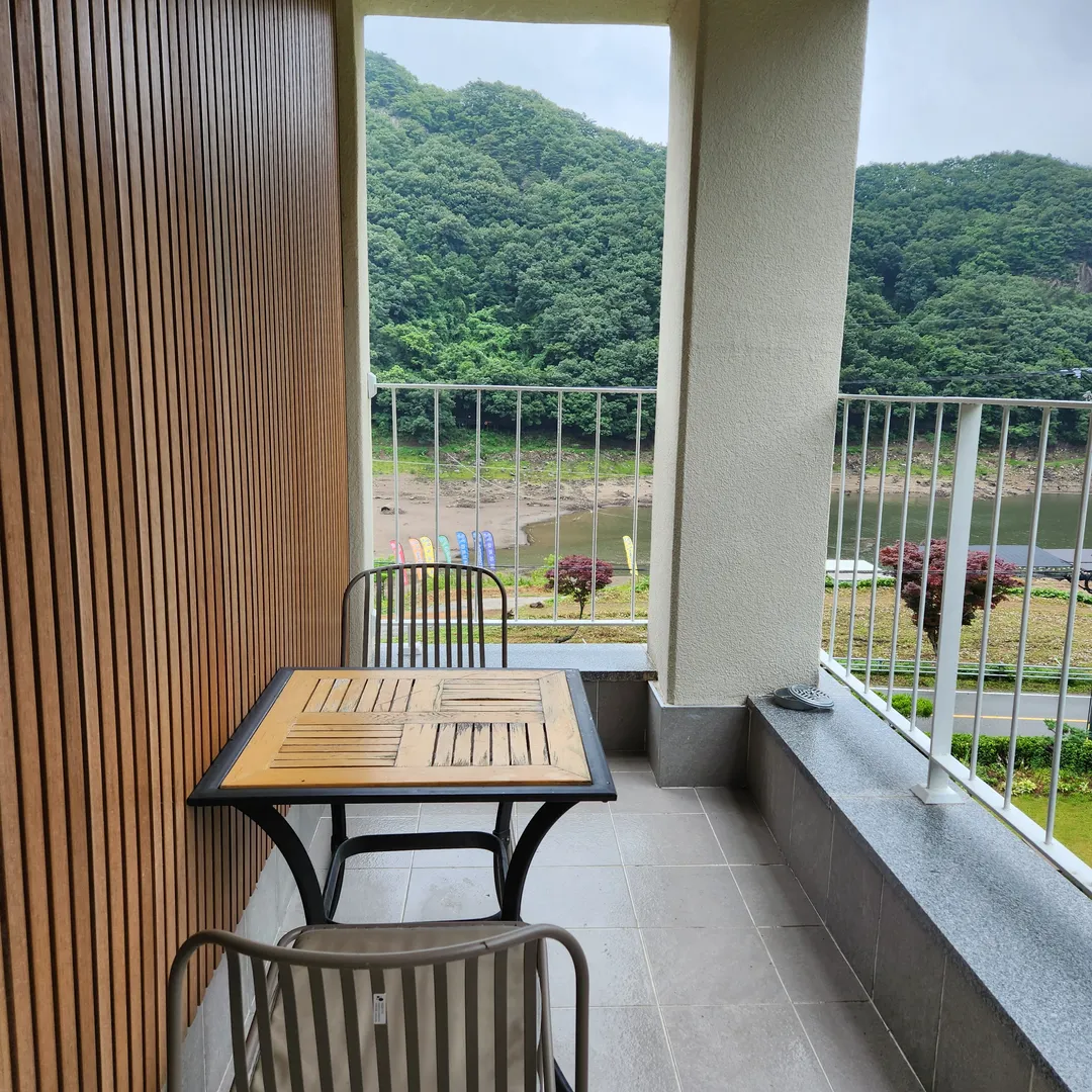 潭洋 グリーゼ977 写真 6