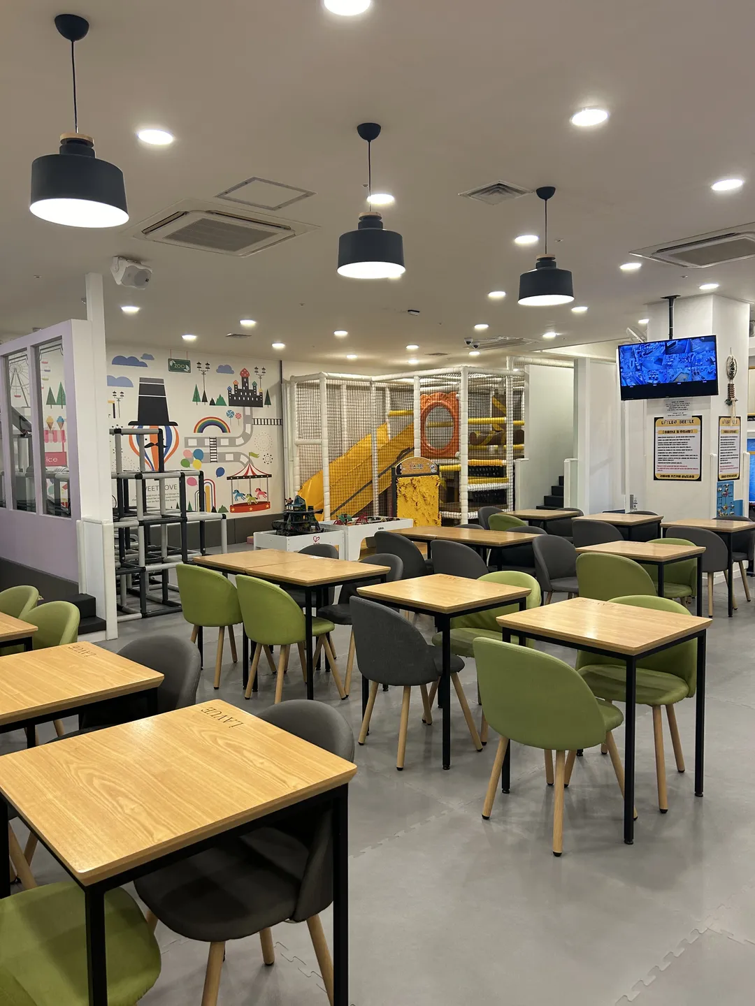 リトルビートル キッズカフェ ドチョン店 写真 13