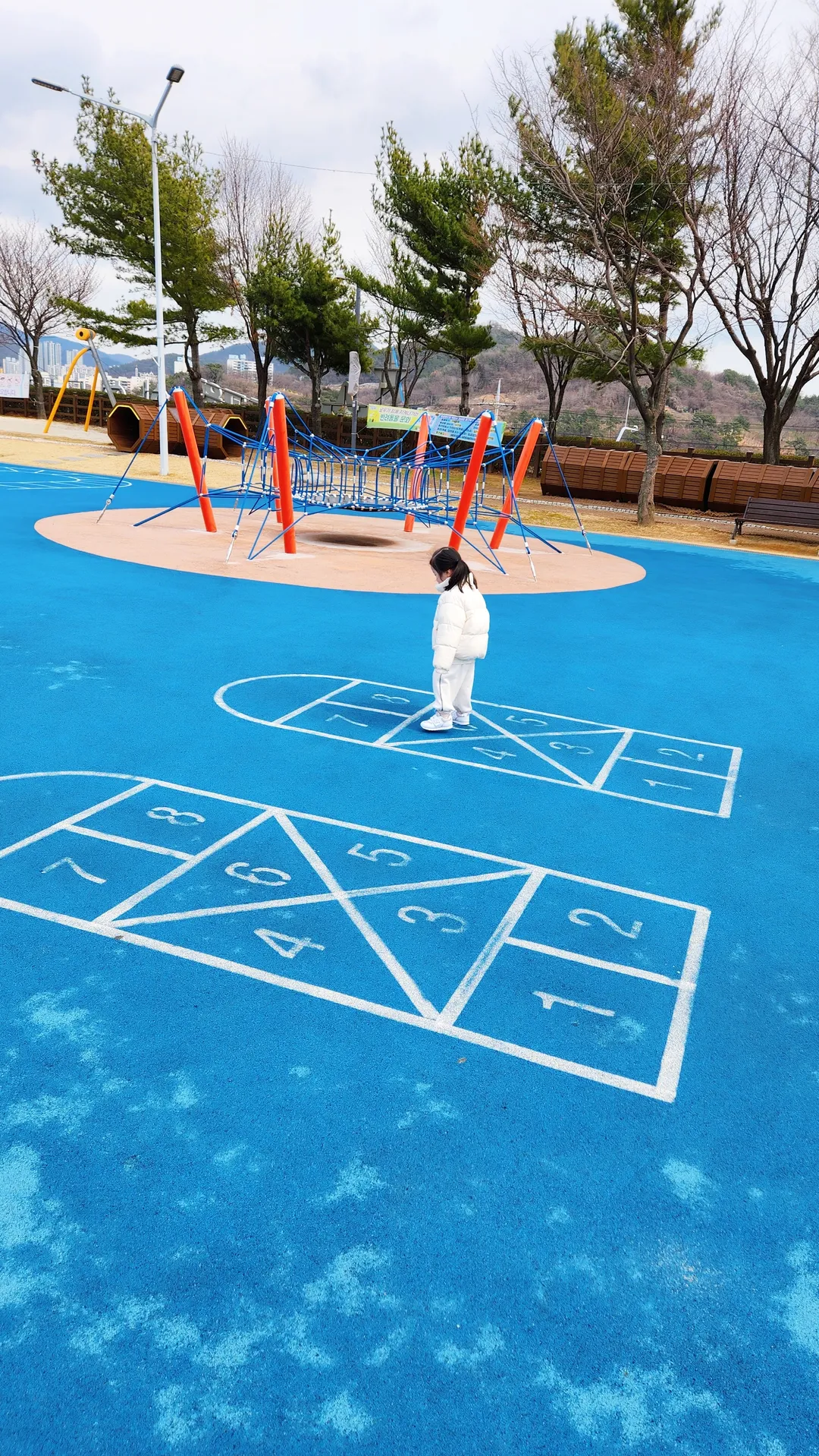 Dongdong Park Aina Playground photo 9