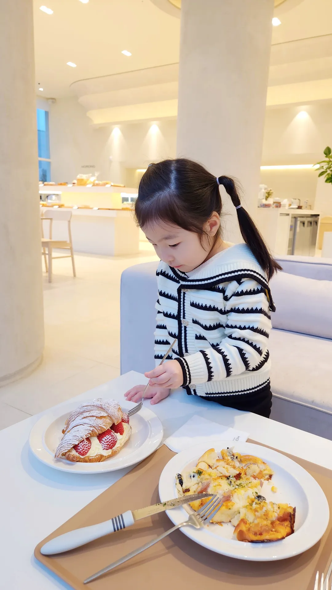 ホロン ベーカリーカフェ 写真 6