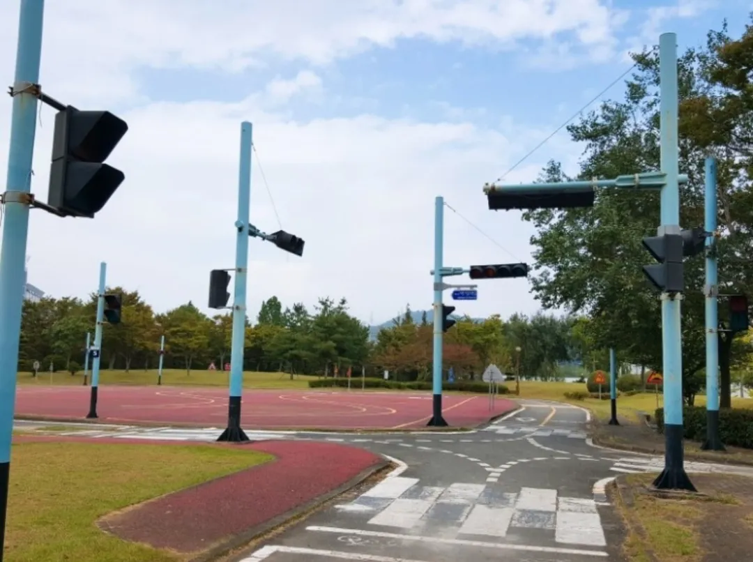 Changwon-si Children's Traffic Park photo 10