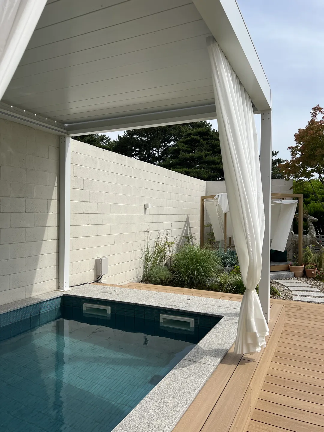 Bodam Pool Villa photo 22