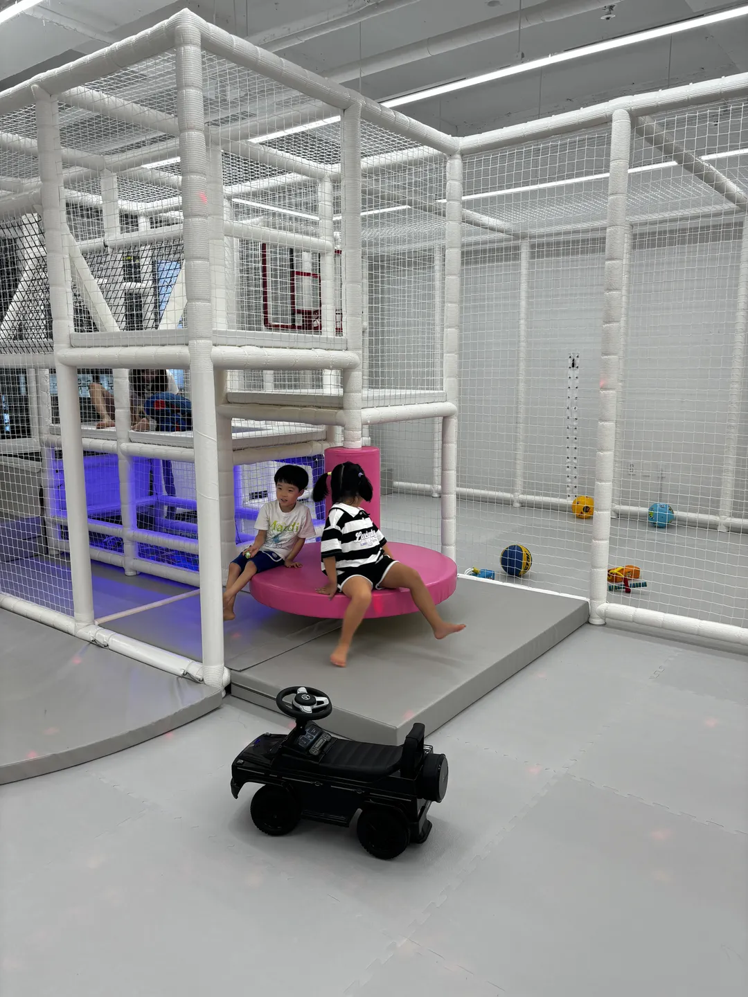 뉴키즈온 더화이트 익산점
