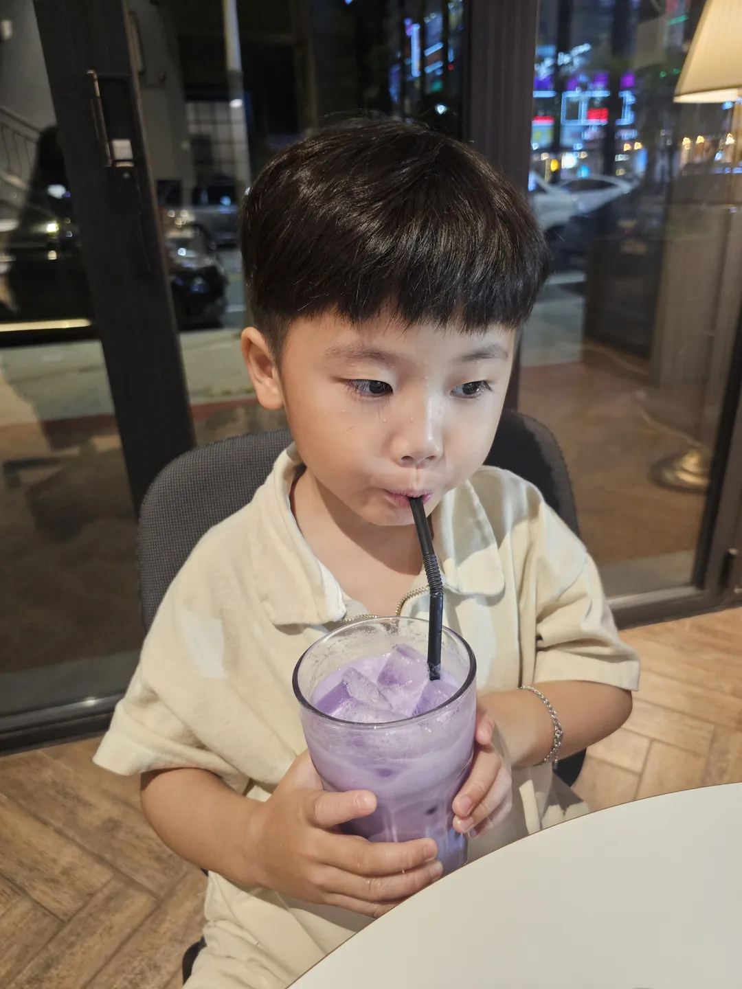 호텔클로버 카페 드페