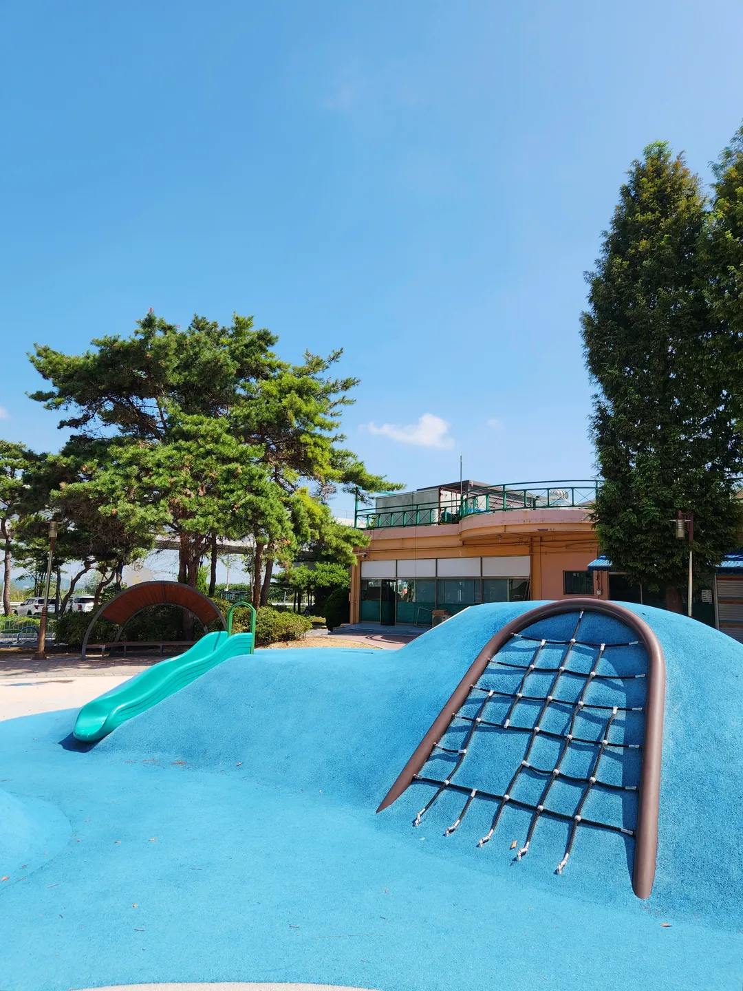 クムガン河口堤観光地 子ども遊び場 写真 12