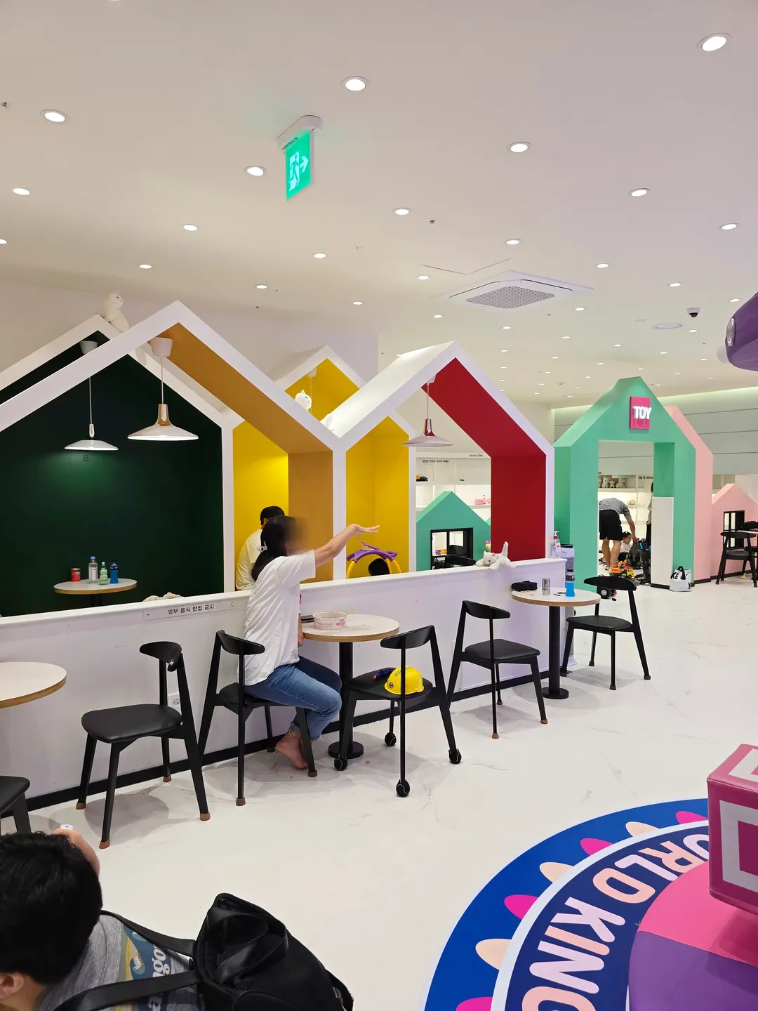 World King Cheomdan Branch photo 9