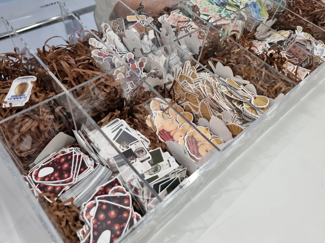 <展示> 神秘的なローカル雑貨店 写真 21