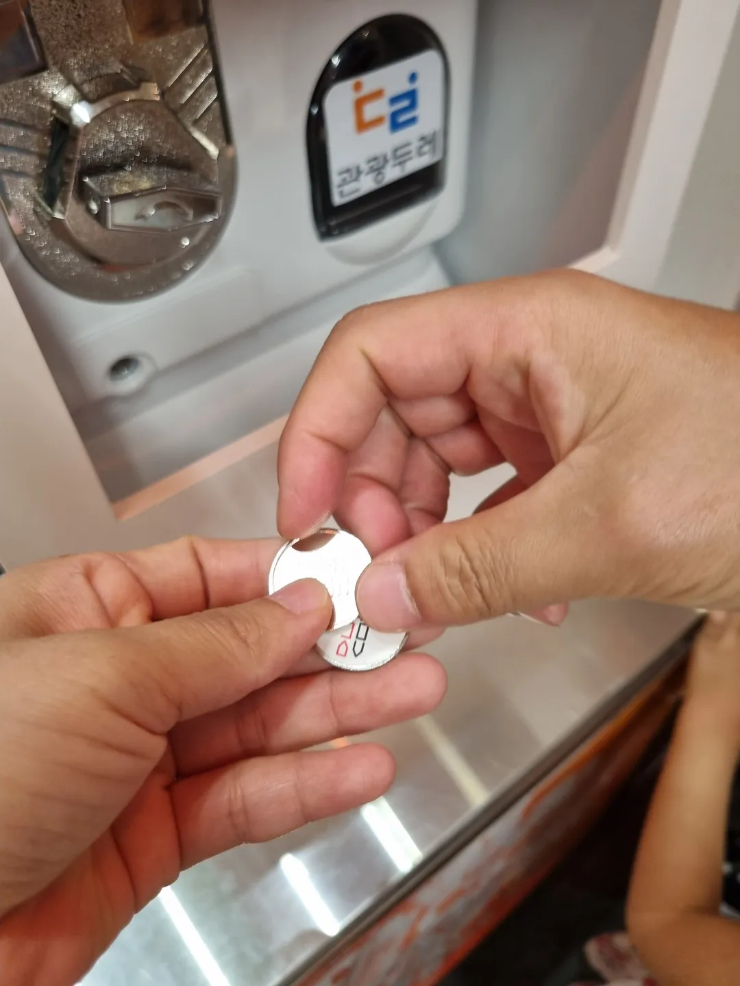 <展示> 神秘的なローカル雑貨店 写真 24