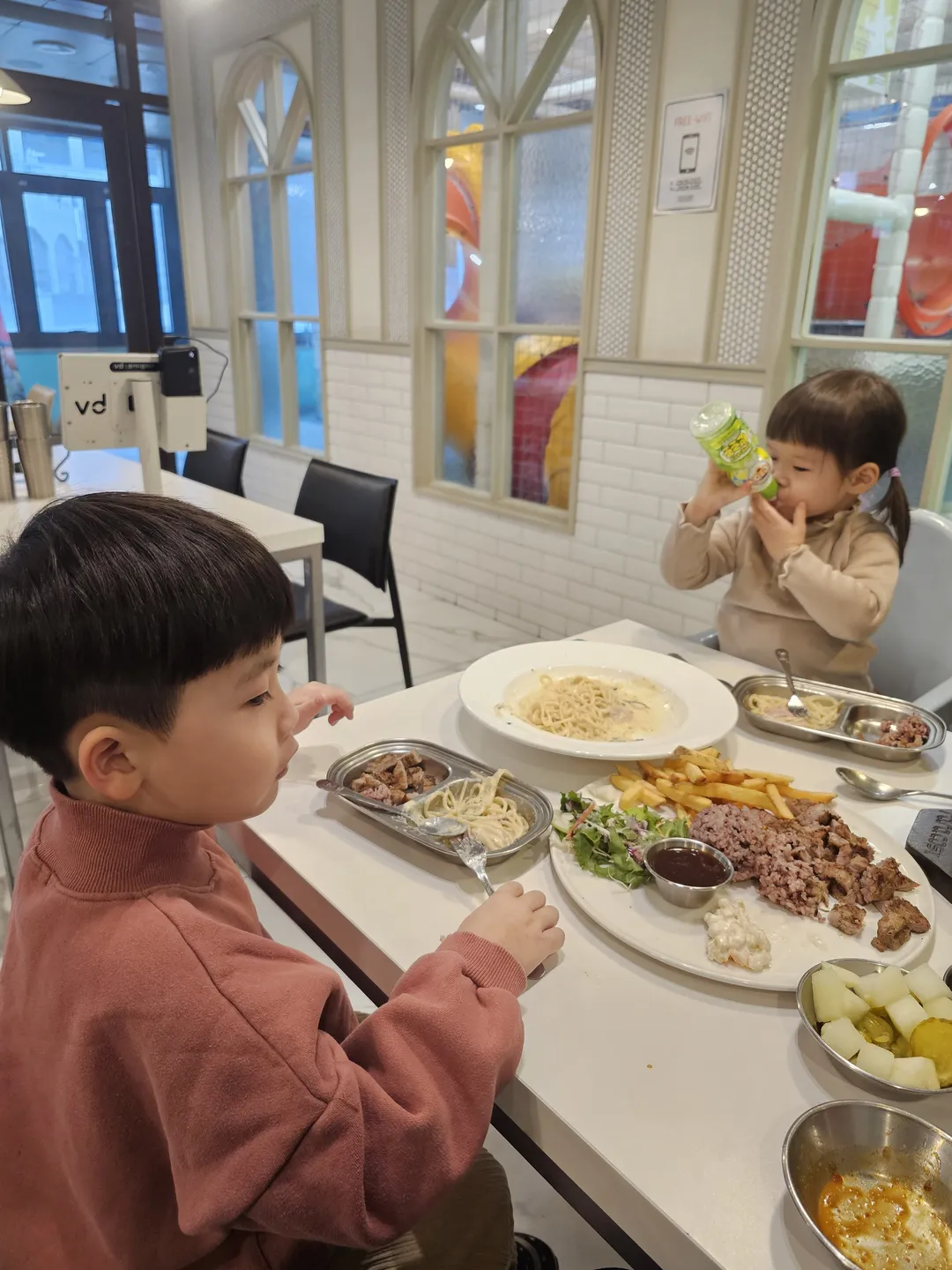 라라코스트 시흥배곧점