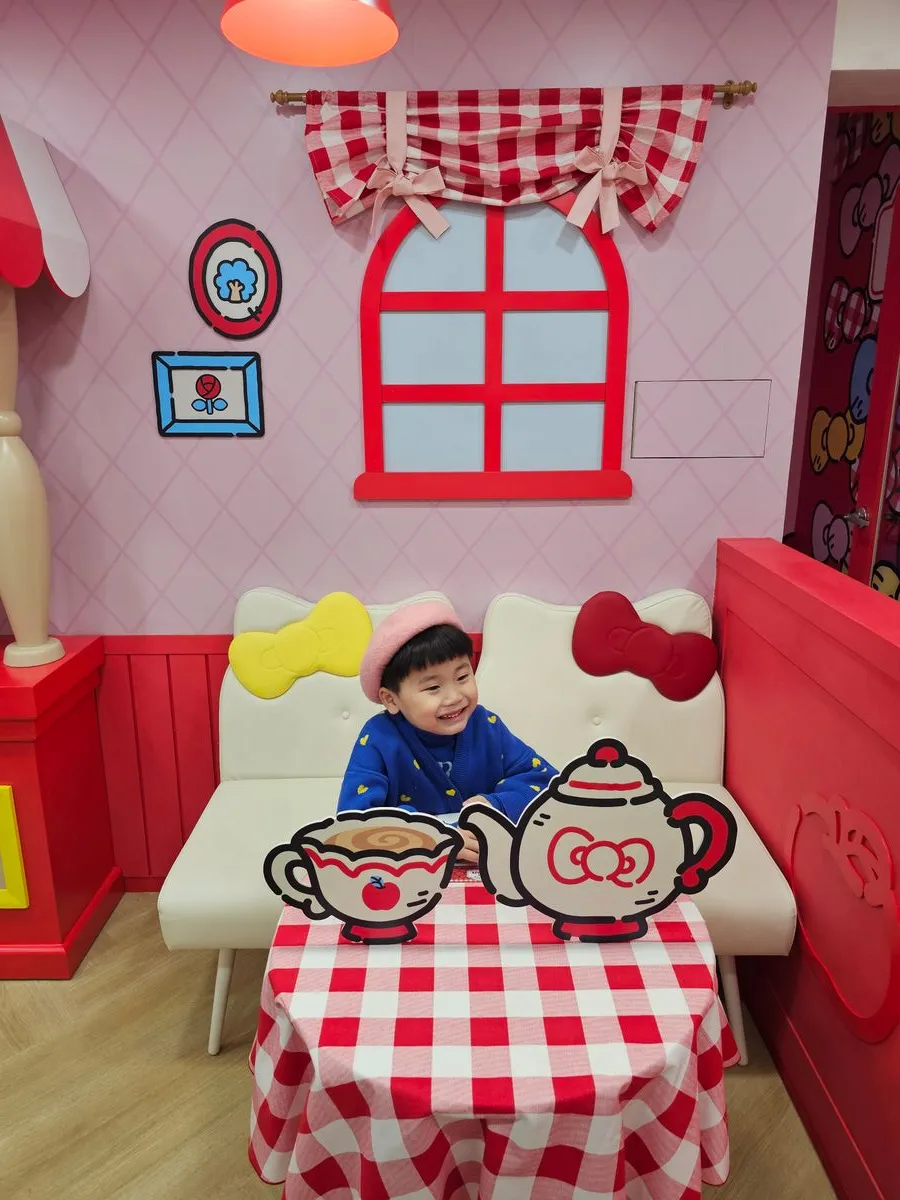 헬로키티 애플카페 사진 11