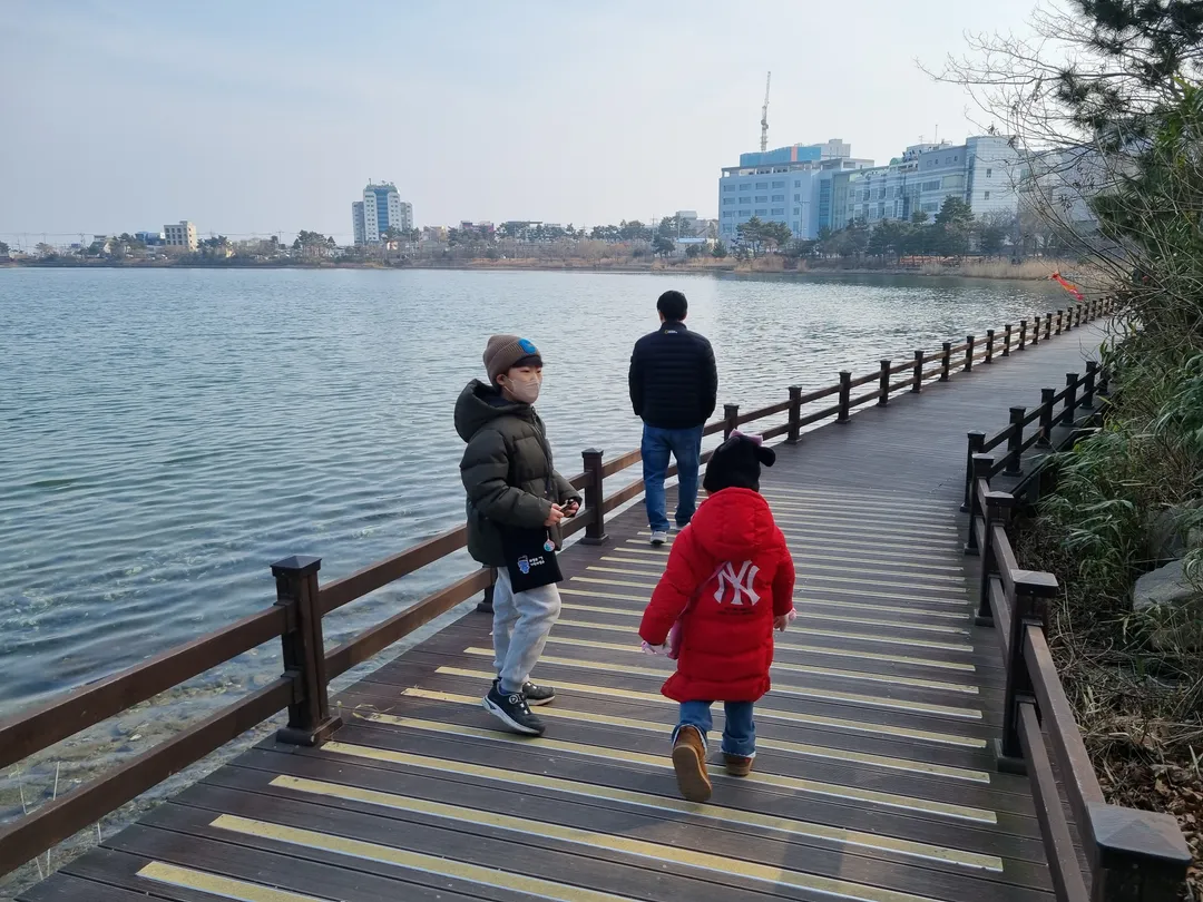 영랑호수공원