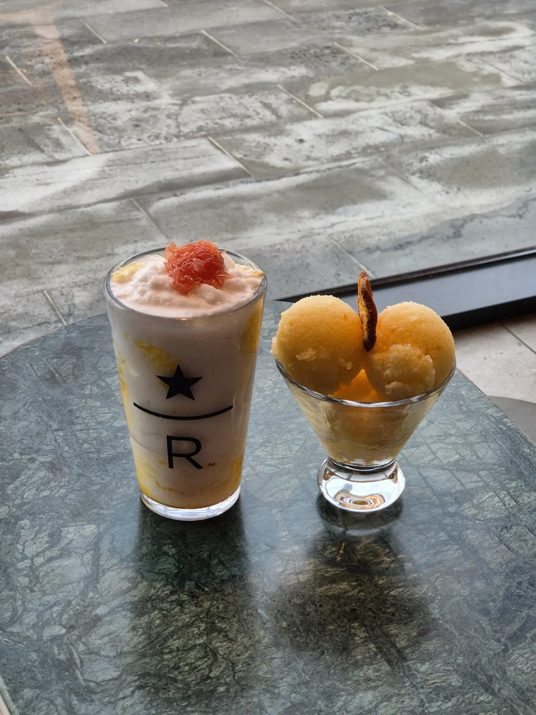 Starbucks The Jeju Songdang Park R photo 10