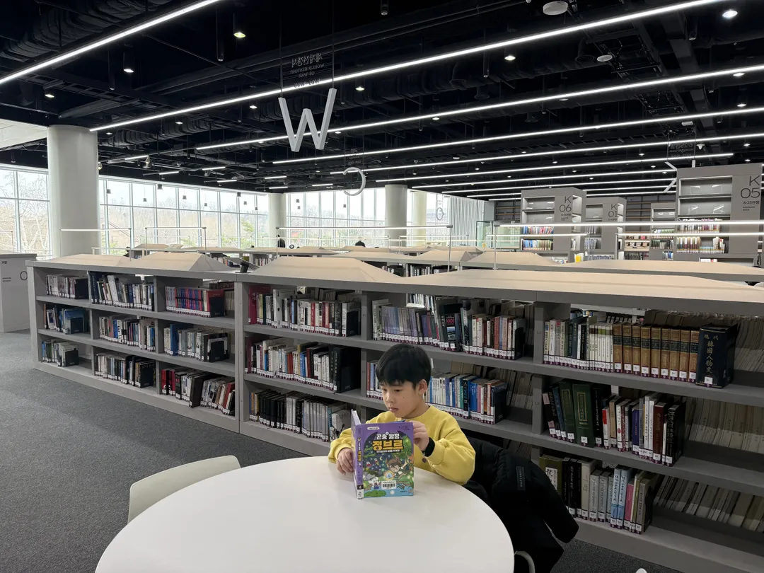 전쟁기념관 아카이브 라이브러리