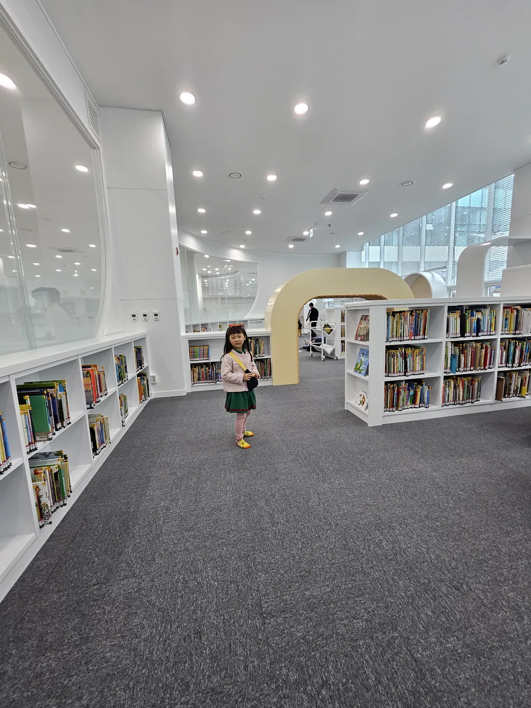 Modam Library photo 10