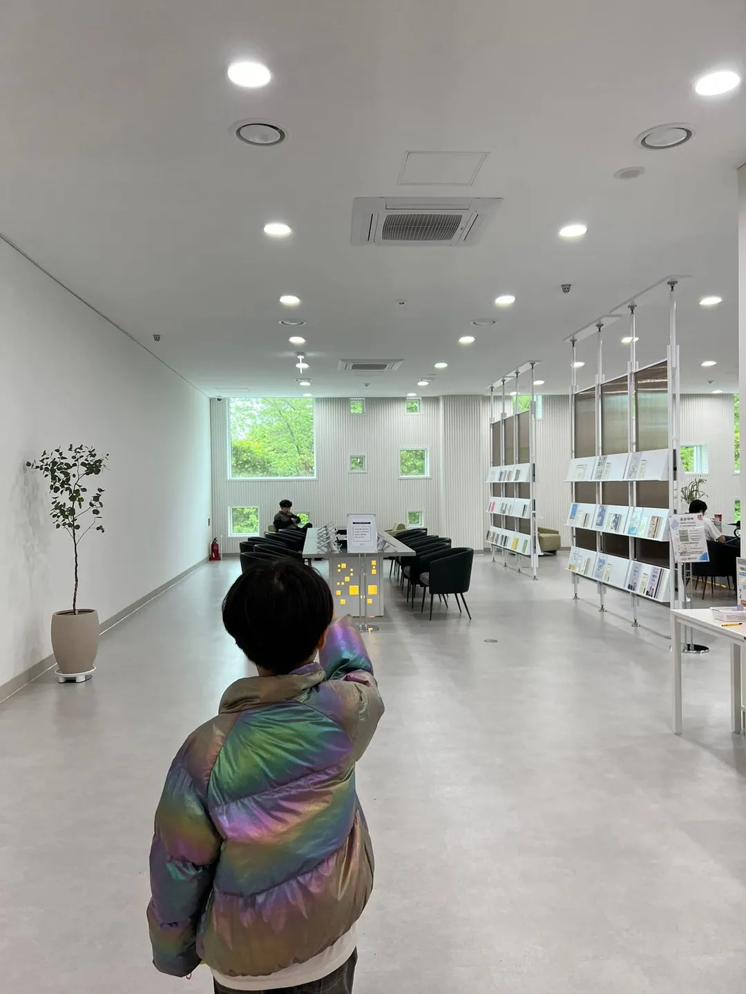 Modam Library photo 16