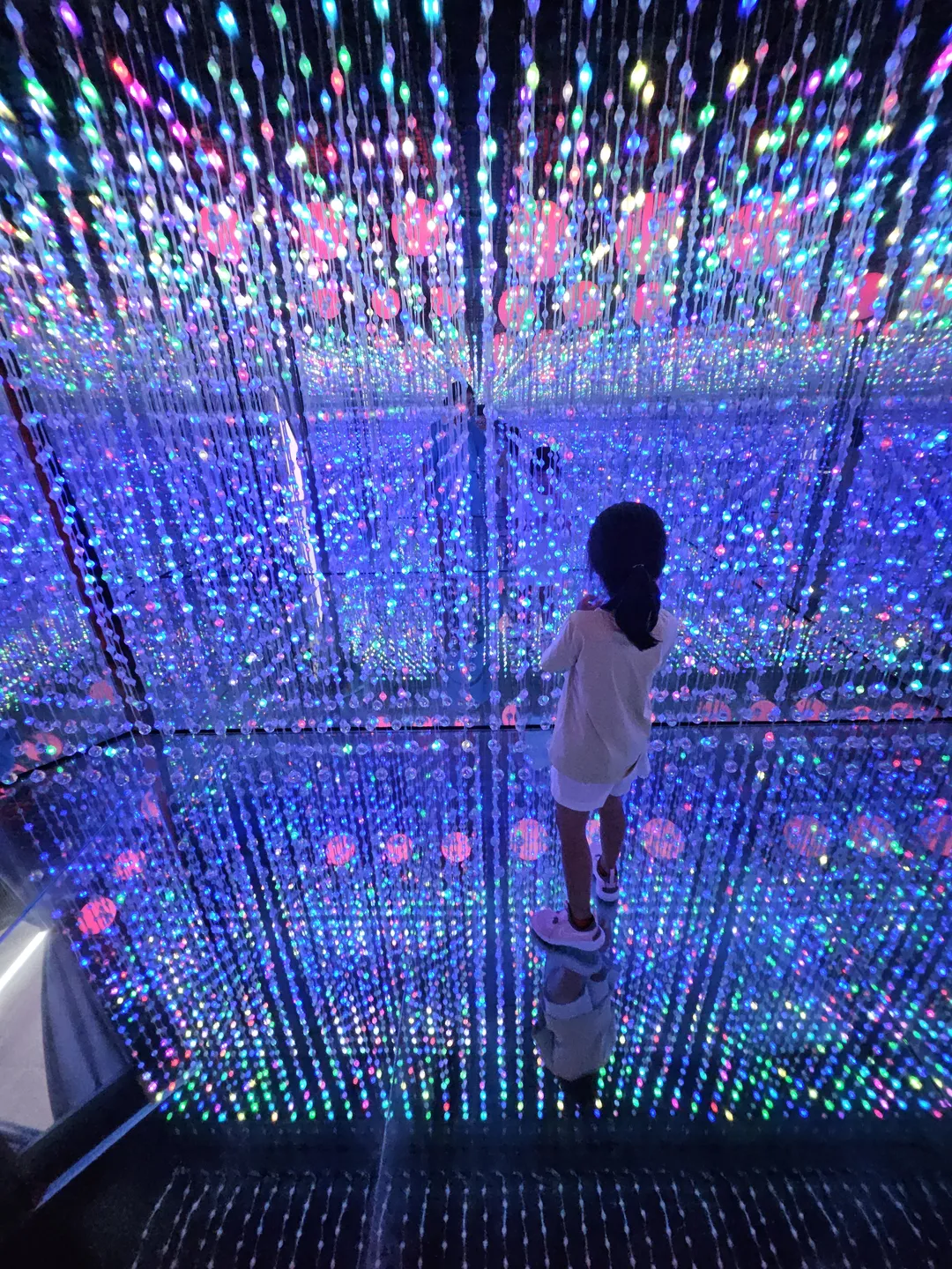 LED SQUARE CAFE