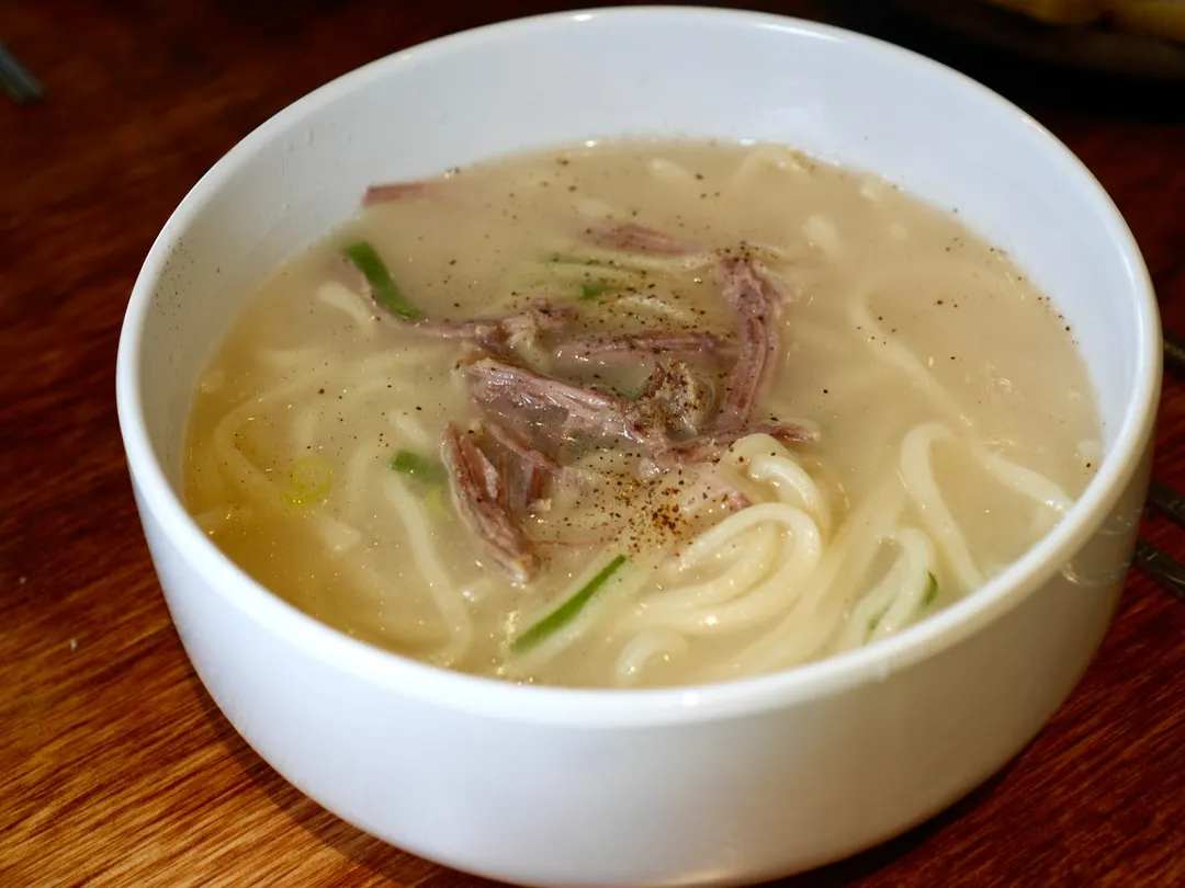 어서와칼국수보쌈 연신내점