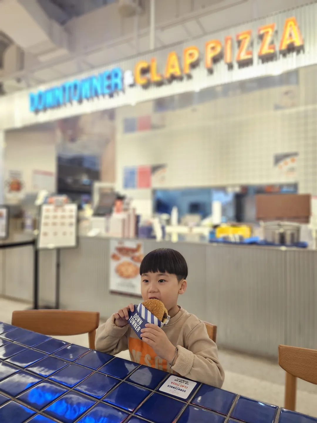 다운타우너 & 클랩피자 신세계백화점 천안아산점 