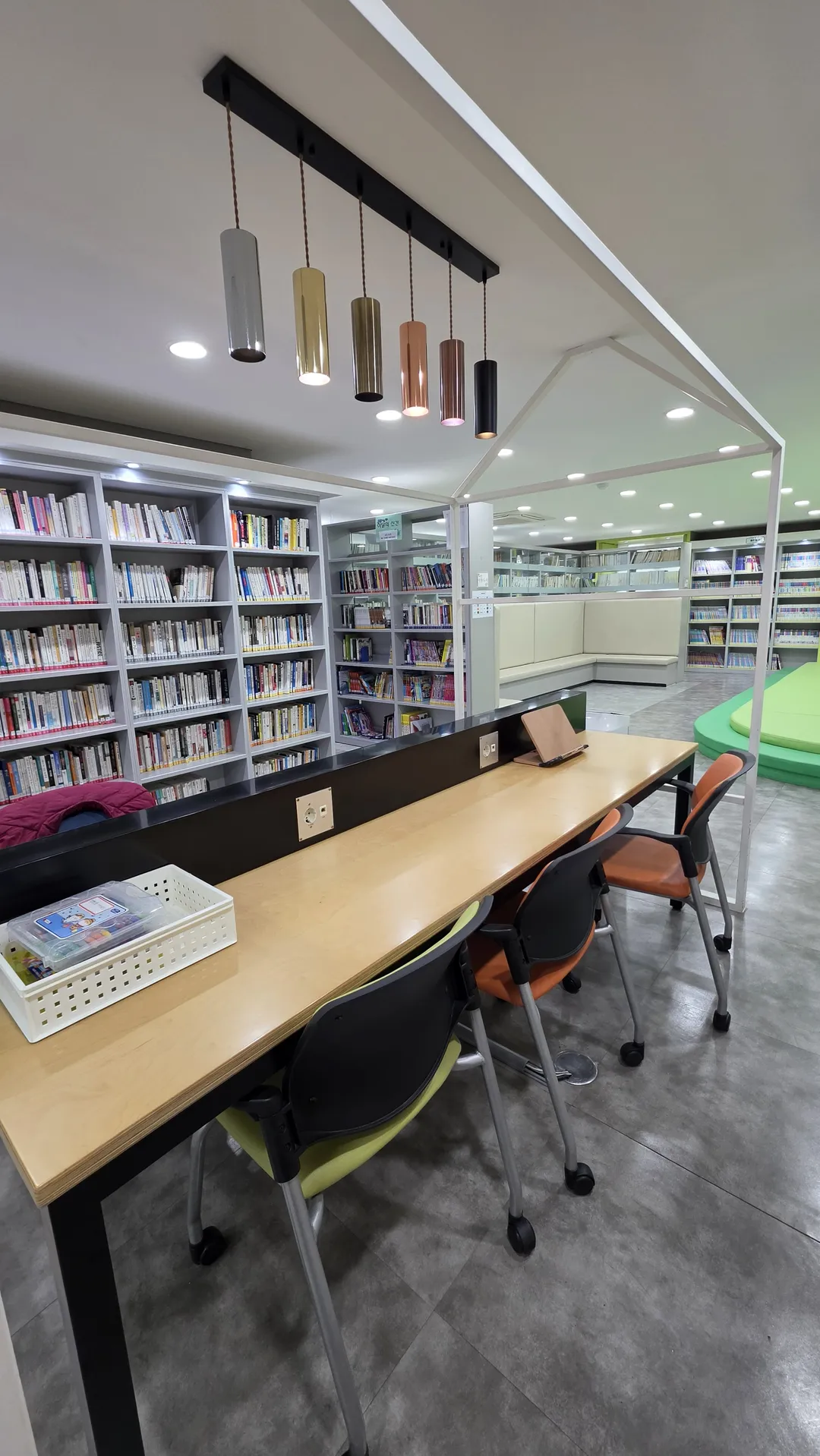 영통2동 새마을문고 도서관