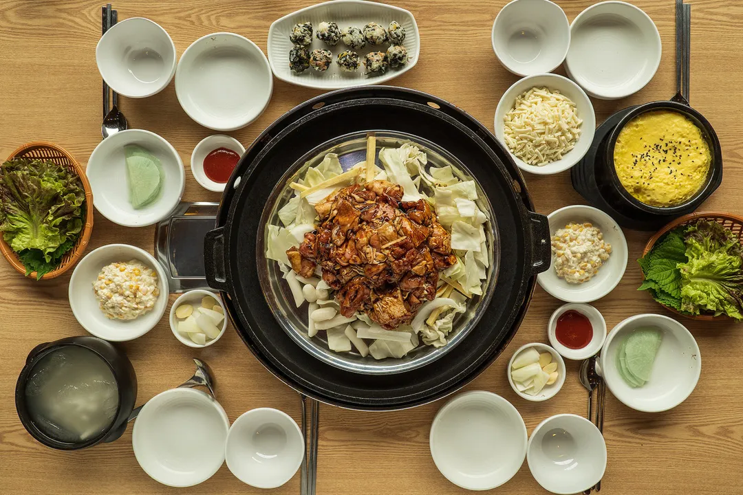 메밀꽃닭갈비막국수