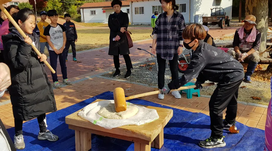 가산산성마을