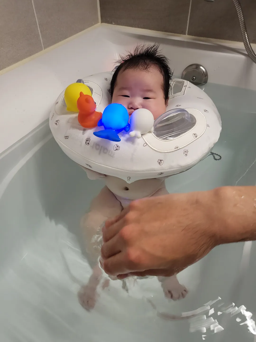 https://image.mom-mom.net/eyJidWNrZXQiOiJtb21tb20tbW9tc3RvdWNoIiwia2V5IjoidHJlbmQvNjE2ZmFjMzdkNGQ5MDg5YWNjMGQ0N2Y4IiwiZWRpdHMiOnsicmVzaXplIjp7IndpZHRoIjoxMDgwLCJ3aXRob3V0RW5sYXJnZW1lbnQiOnRydWV9fX0=