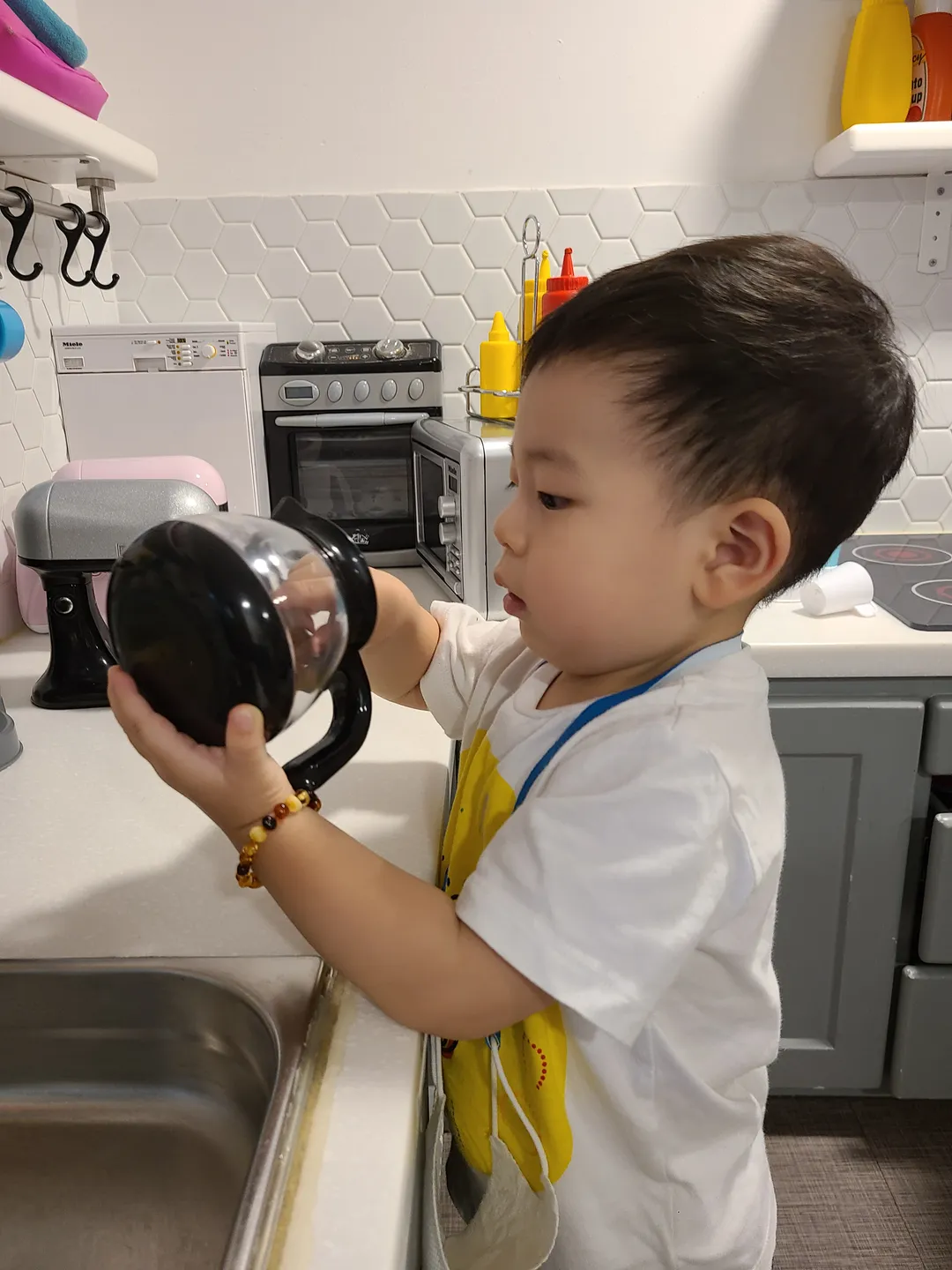 https://image.mom-mom.net/eyJidWNrZXQiOiJtb21tb20tbW9tc3RvdWNoIiwia2V5IjoidHJlbmQvNjE4MmEyYzA1Yzk3NzkyZWU2NGVjMWZiIiwiZWRpdHMiOnsicmVzaXplIjp7IndpZHRoIjoxMDgwLCJ3aXRob3V0RW5sYXJnZW1lbnQiOnRydWV9fX0=